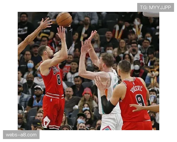 附加赛首日预报:公牛与老鹰争夺最后机会,德罗赞对决特雷·杨